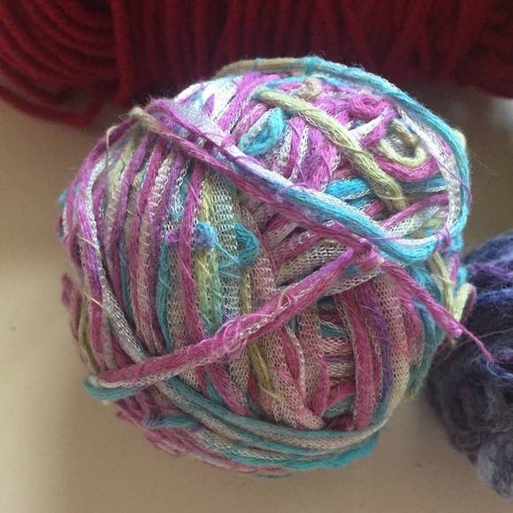 ❤️yarn bundle - Picture 3 of 6